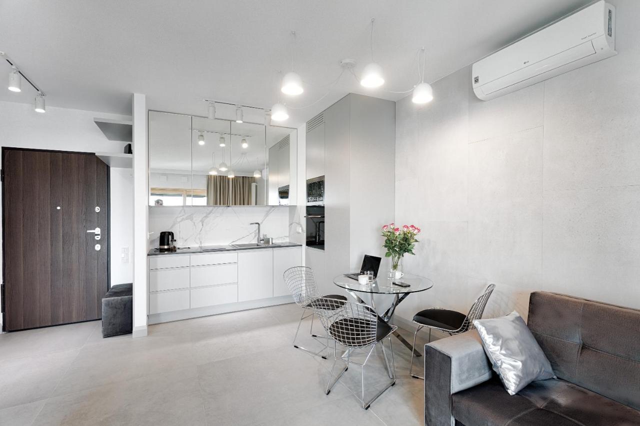 Mennica Residence Luxury Location Warsaw Exterior photo
