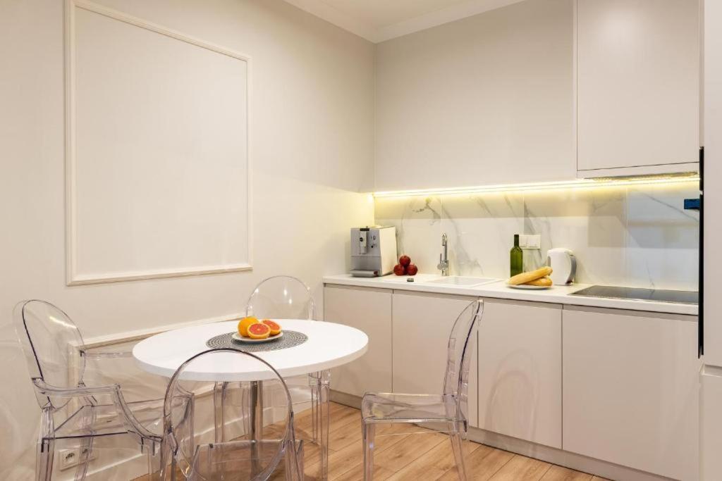 Mennica Residence Luxury Location Warsaw Exterior photo